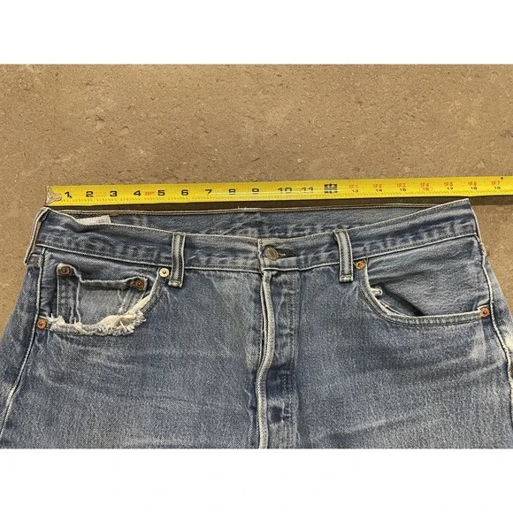 Levis 501 Jeans Mens 36x29 Light Wash Blue Straight Leg Button Fly Distressed - Picture 16 of 16